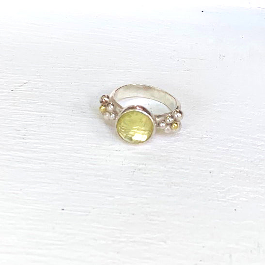 Lemon quartz berry ring